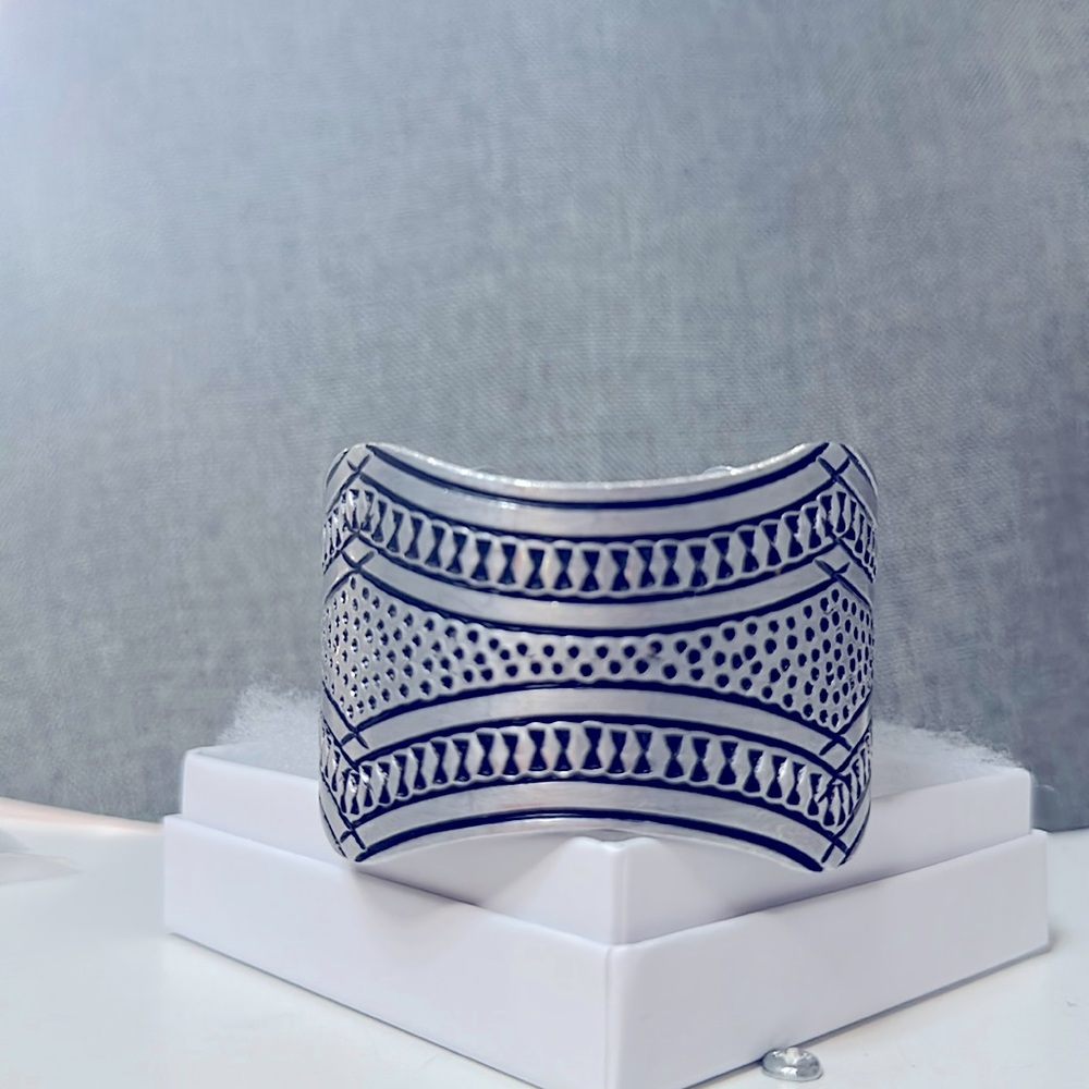 Native American Hopi Silver Overlay Cuff Bracelet - Picture 1 of 8